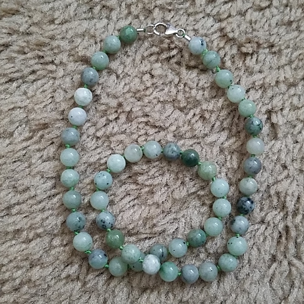 Authentic Jade necklace - Picture 5 of 6